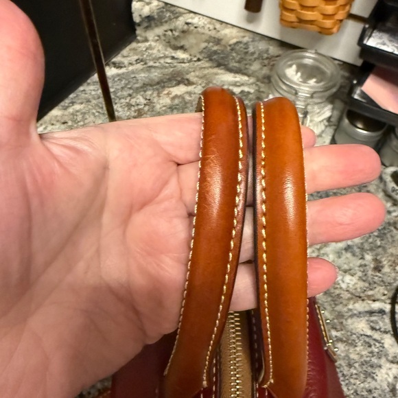 Dooney & Bourke Cherry Red Pebbled leather satchel - Picture 5 of 8